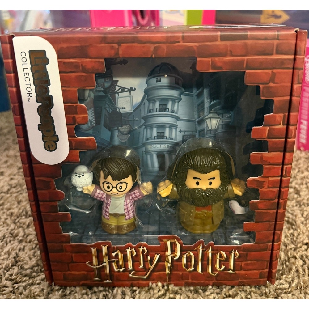 Fisher-Price Little People Harry Potter Diagon Ally Special Edition  Set (NWT)